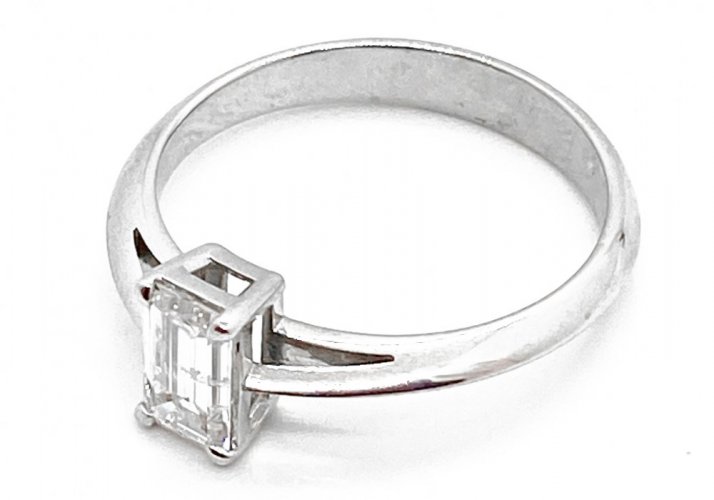 Zlatý prsten 2,39 g 14 Kt s Diamantem 0,50 ct