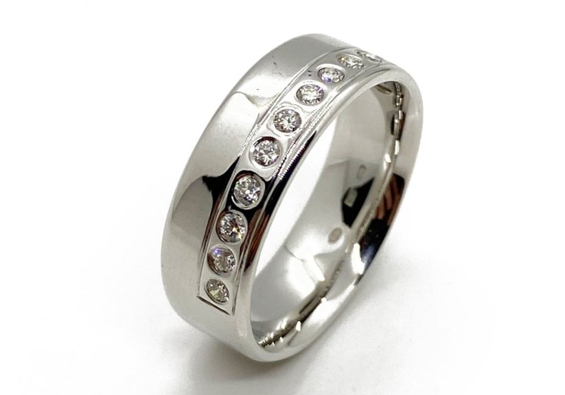 Zlatý prsten s Diamanty 7,22 g 14 Kt