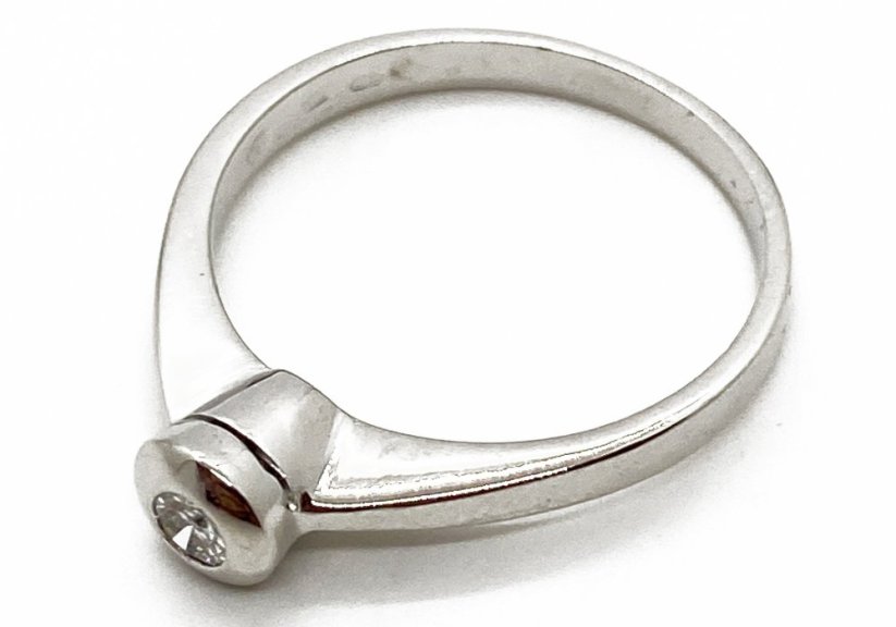 Zlatý prsten s Diamantem,2,57 g 14 Kt