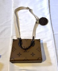 Louis Vuitton Onthego PM Monogram Brown