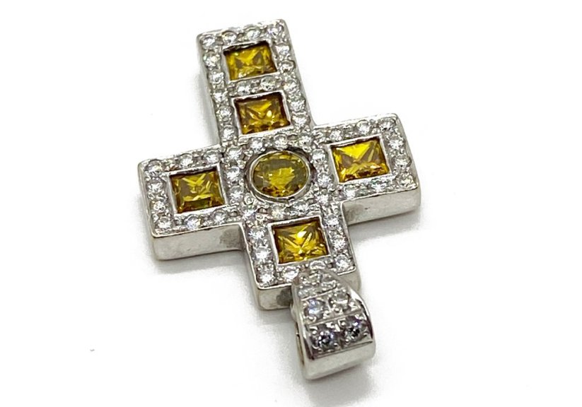 Zlatý kříž s Diamanty 1,83 ct. 18 Kt 7,79 g