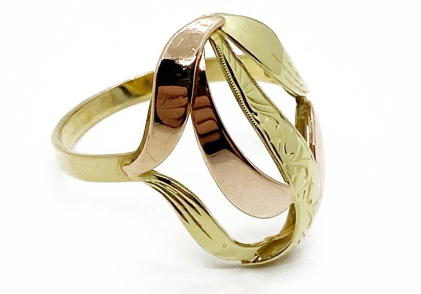 Zlatý prsten  3,04 g 14 Kt