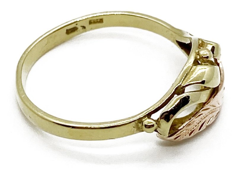 Zlatý prsten 2,13 g 14 Kt