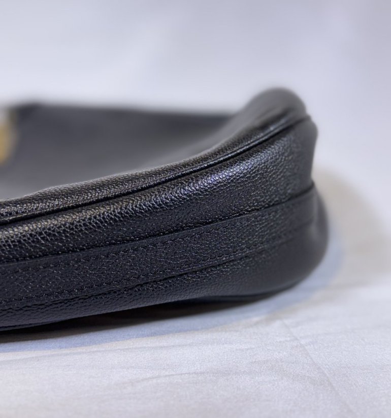 Louis Vuitton Loop Hobo M.EMP.Noir