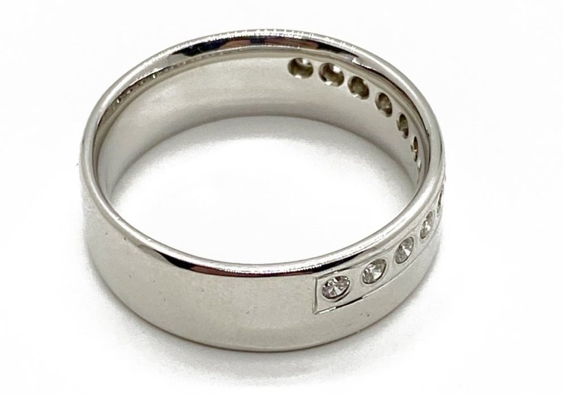 Zlatý prsten s Diamanty 7,22 g 14 Kt