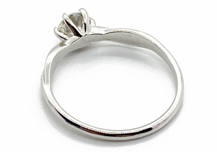 Zlatý prsten 1,77 g 14 Kt s Diamantem cca 0,5 ct