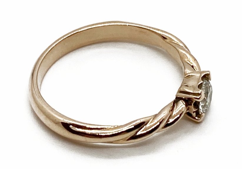 Zlatý prsten s Diamantem 0,30 Ct