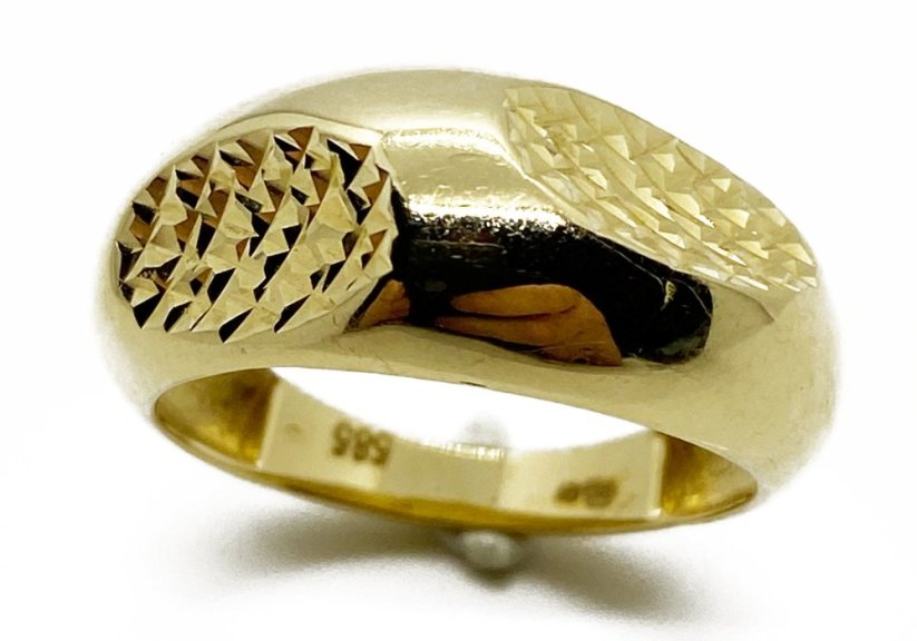 Zlatý prsten 2,96 g 14 kt