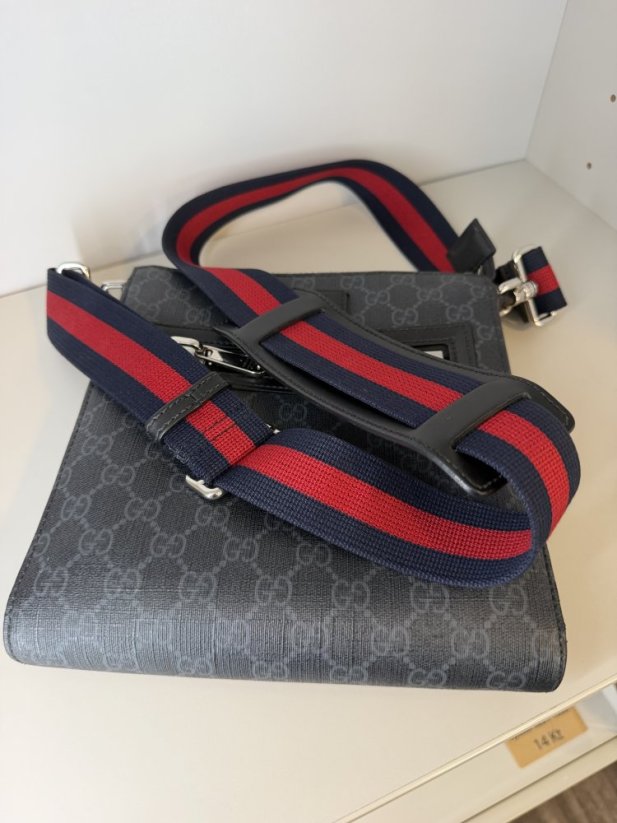Gucci Massenger Bag Supreme Canvas Black