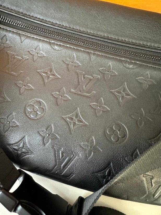 Louis Vuitton Disco.Bum.GM M Shad