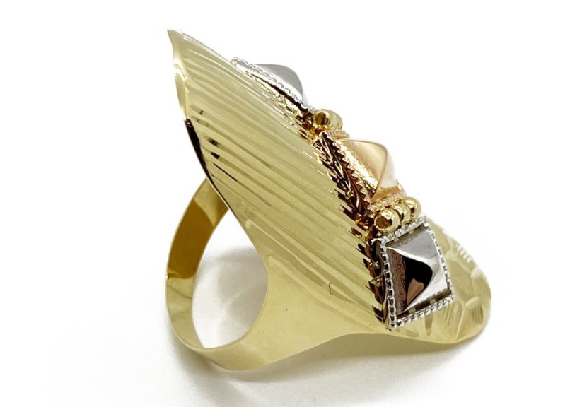 Zlatý prsten 5,43 g 14 Kt