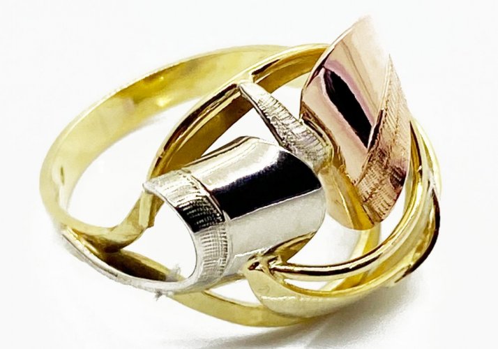 Zlatý prsten 4,44 g 14 Kt