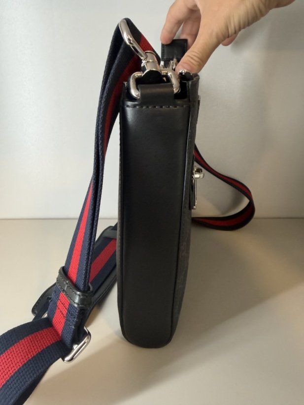Gucci Massenger Bag Supreme Canvas Black