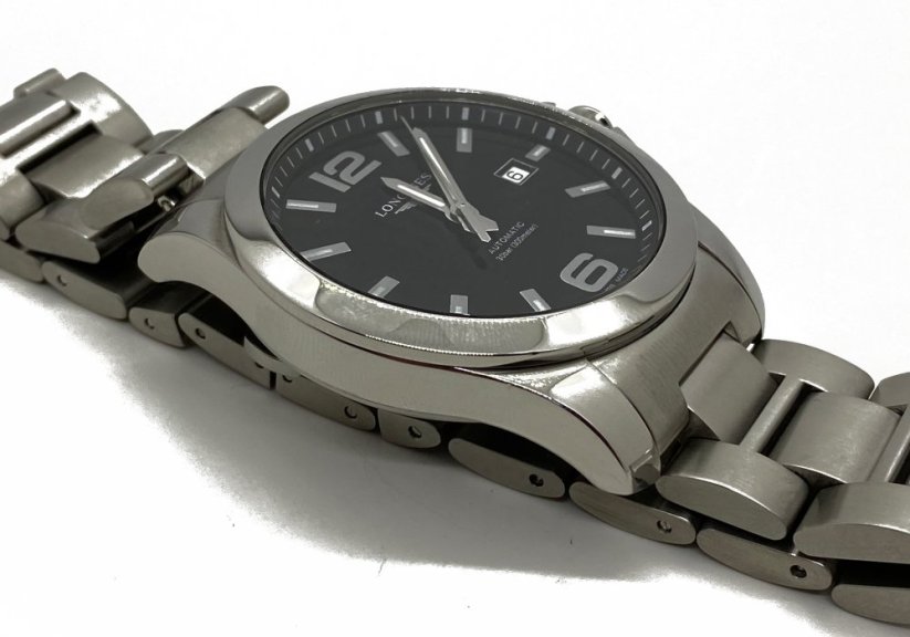 Longines Conquest L37784586