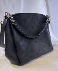 Louis Vuitton Babylone Chain BB Mahina Calfshin No