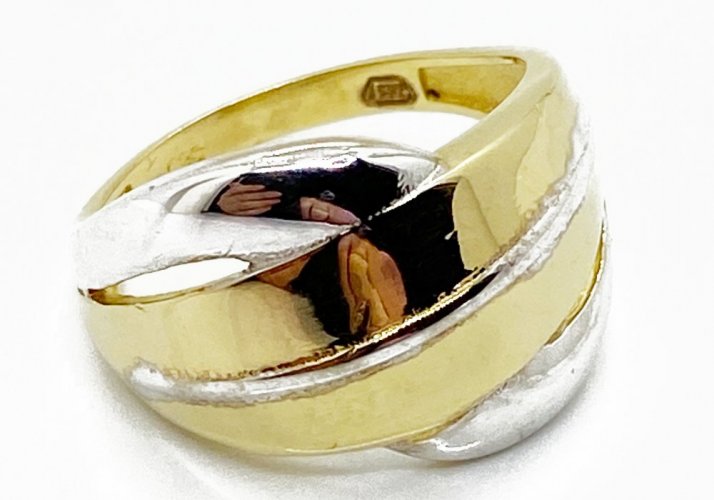 Zlatý prsten 5,01 g 14 Kt