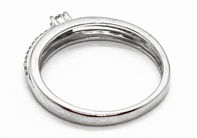 Zlatý prsten s Diamanty 1,81 g 14 Kt
