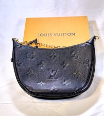 Louis Vuitton Loop Hobo M.EMP.Noir