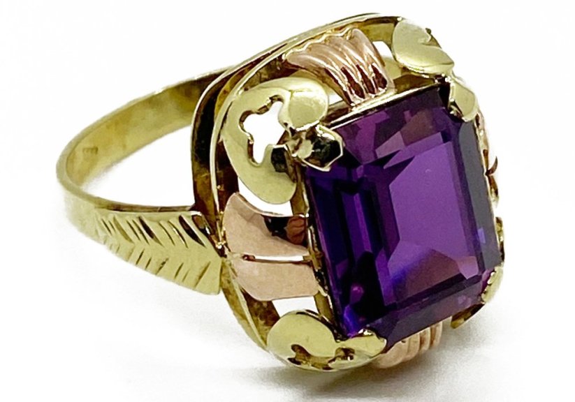 Zlatý prsten 4,76 g 14 Kt