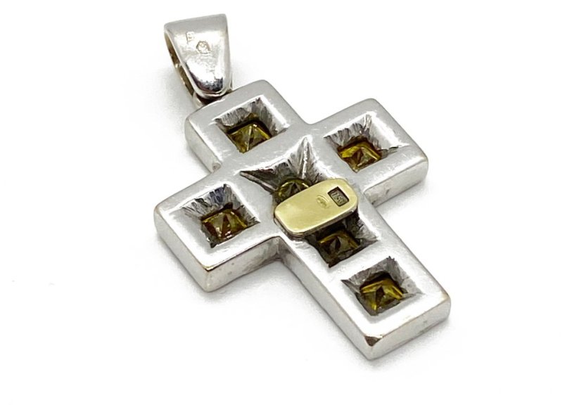 Zlatý kříž s Diamanty 1,83 ct. 18 Kt 7,79 g