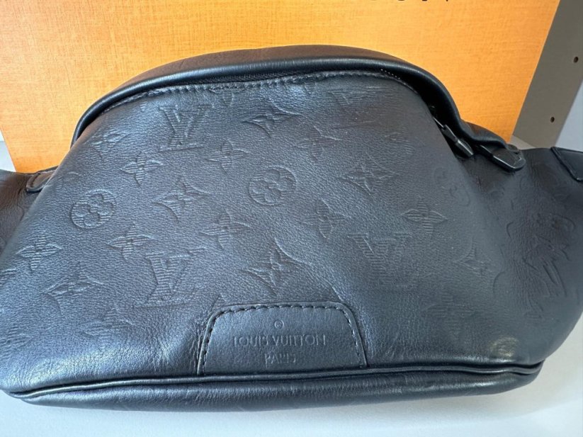 Louis Vuitton Disco.Bum.GM M Shad
