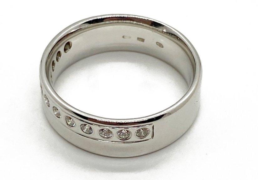 Zlatý prsten s Diamanty 7,22 g 14 Kt