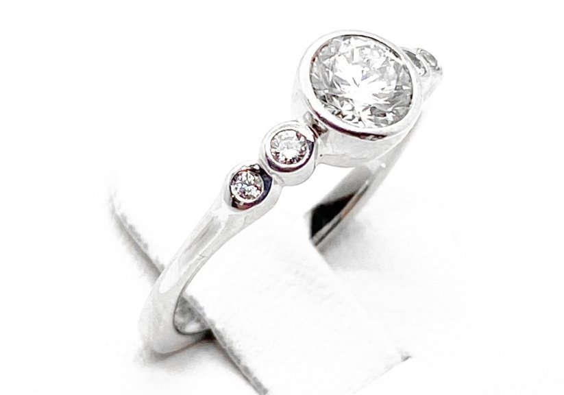 Zlatý prsten s Diamanty 0,73 ctw, 3,55 g 14 Kt, Ce