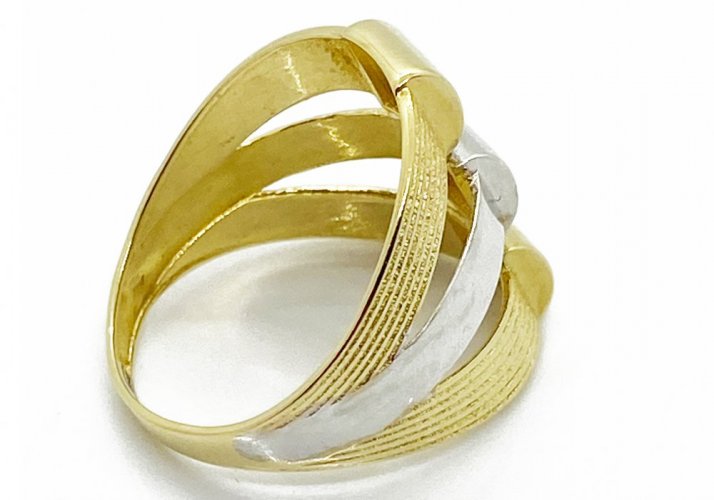 Zlatý prsten 3,81 g 14 Kt
